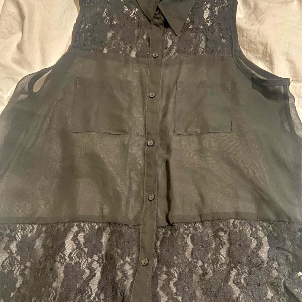 Bongo Lace Sheer Collared Buttoned-Down Sleeveles… - image 2